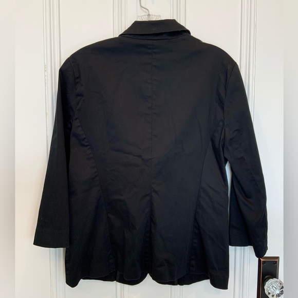 Dynamite Black Quarter Sleeve Single Button Blazer.  Size XL - Picture 2 of 3